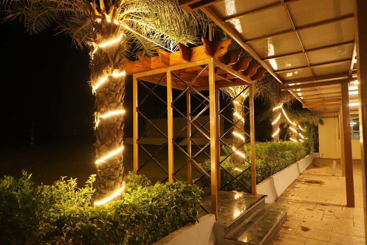 Renuka Hotel&Events -The Orange Flag, Phulambri, Aurangabad Ganori Bagian luar foto
