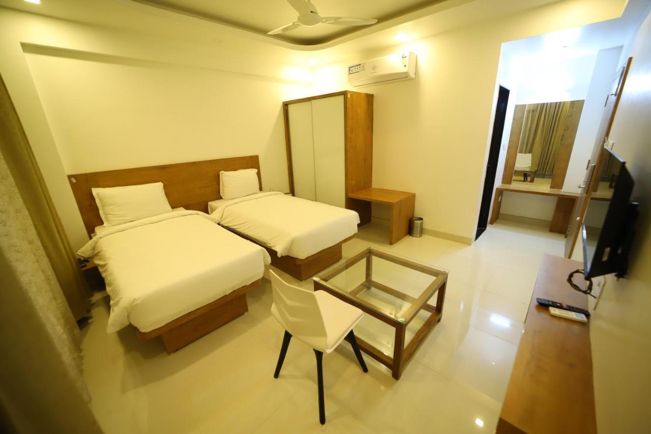 Renuka Hotel&Events -The Orange Flag, Phulambri, Aurangabad Ganori Bagian luar foto