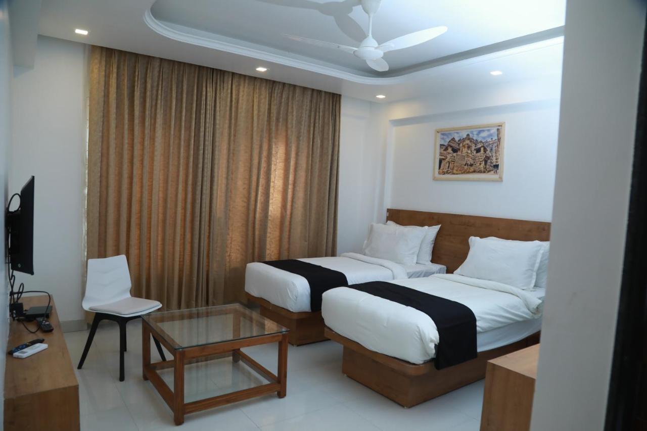 Renuka Hotel&Events -The Orange Flag, Phulambri, Aurangabad Ganori Bagian luar foto